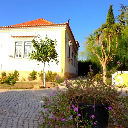 Rosa Estilo Romantico منزل للإقامة *